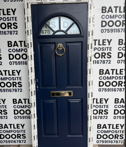 NAVY BLUE EXTERNAL COMPOSITE DOOR LEVER HANDLE WITH WHITE FRAME 849MMX2110MM #2204